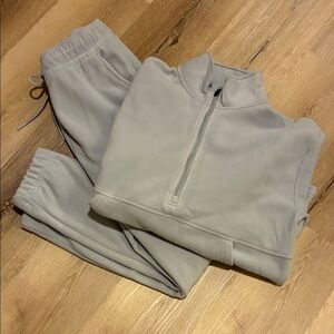 💗Xersion Light Gray Fleece Pullover and Joggers Set med women’s oversized